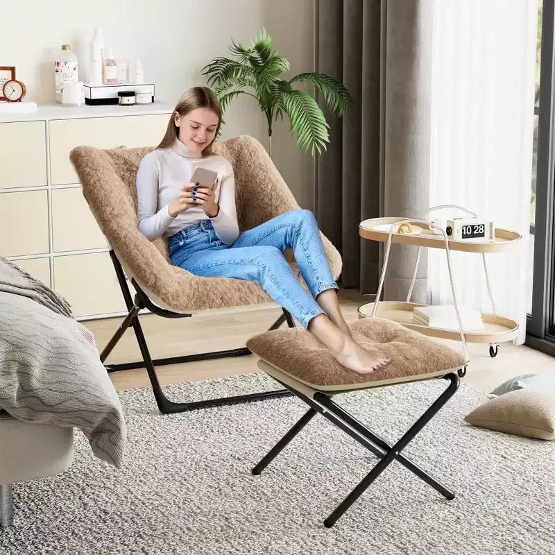 Poltrona lounge pieghevole in pelliccia sintetica, senza braccioli, 1 posto – Beige / Blu / Caffè / Grigio / Rosa