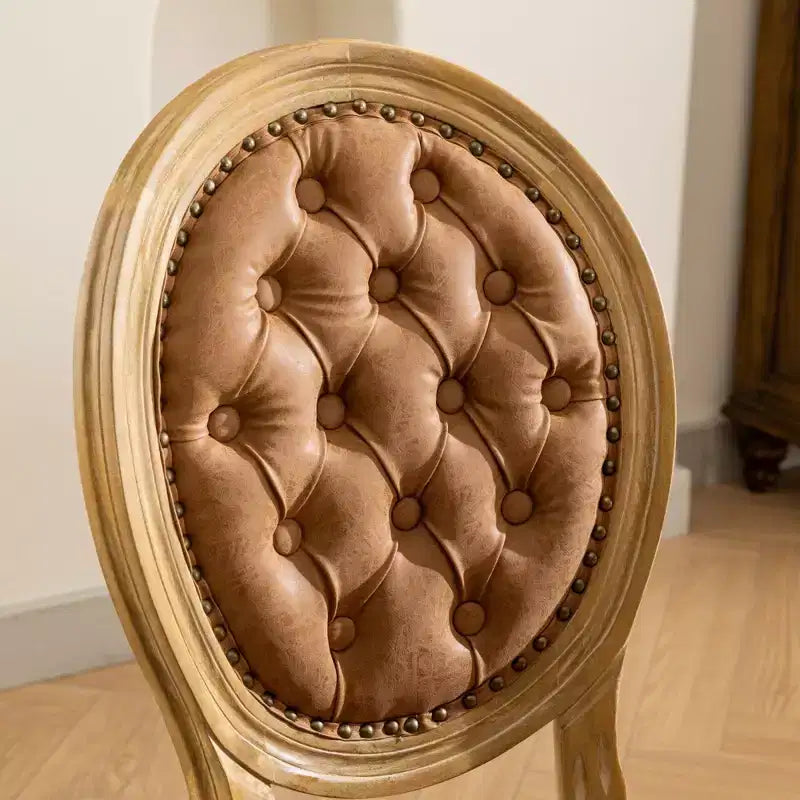 Sedia da pranzo in pelle sintetica stile francese con borchie, schienale alto, set da 2