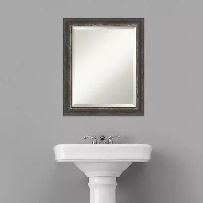 Specchio da parete rettangolare rustico con cornice color carbone, 1 persona